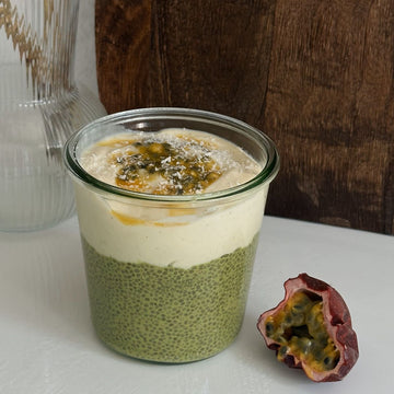 Matcha Chia Pudding mit Maracuja